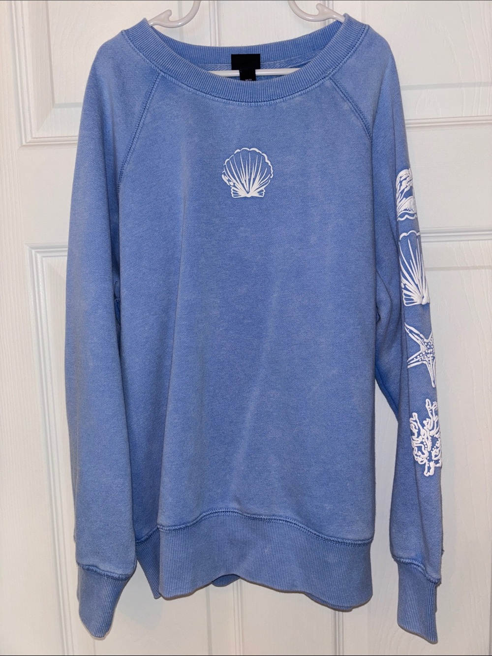 Girls art class seashell sweatshirt size medium